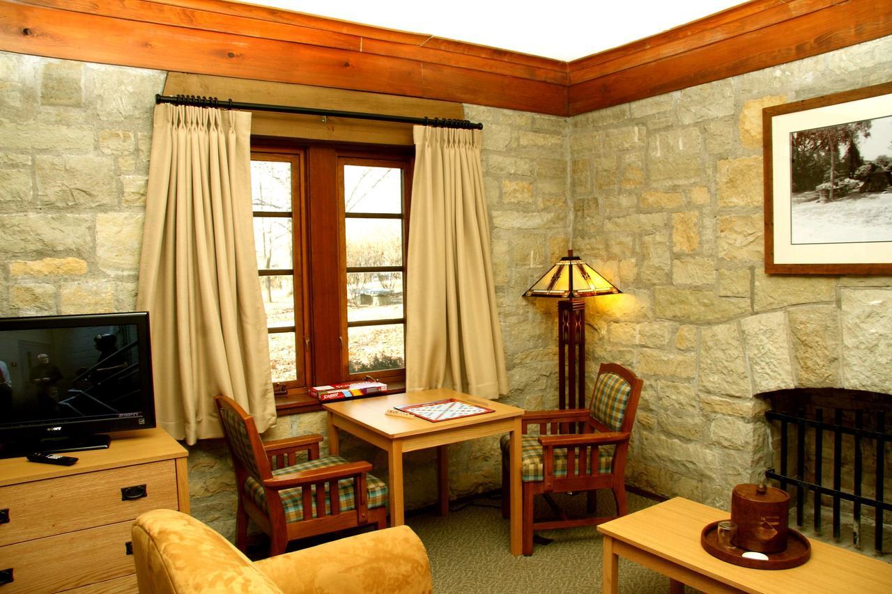 Pere Marquette Lodge & Conference Ctr; BW Premier Collection Grafton ภายนอก รูปภาพ